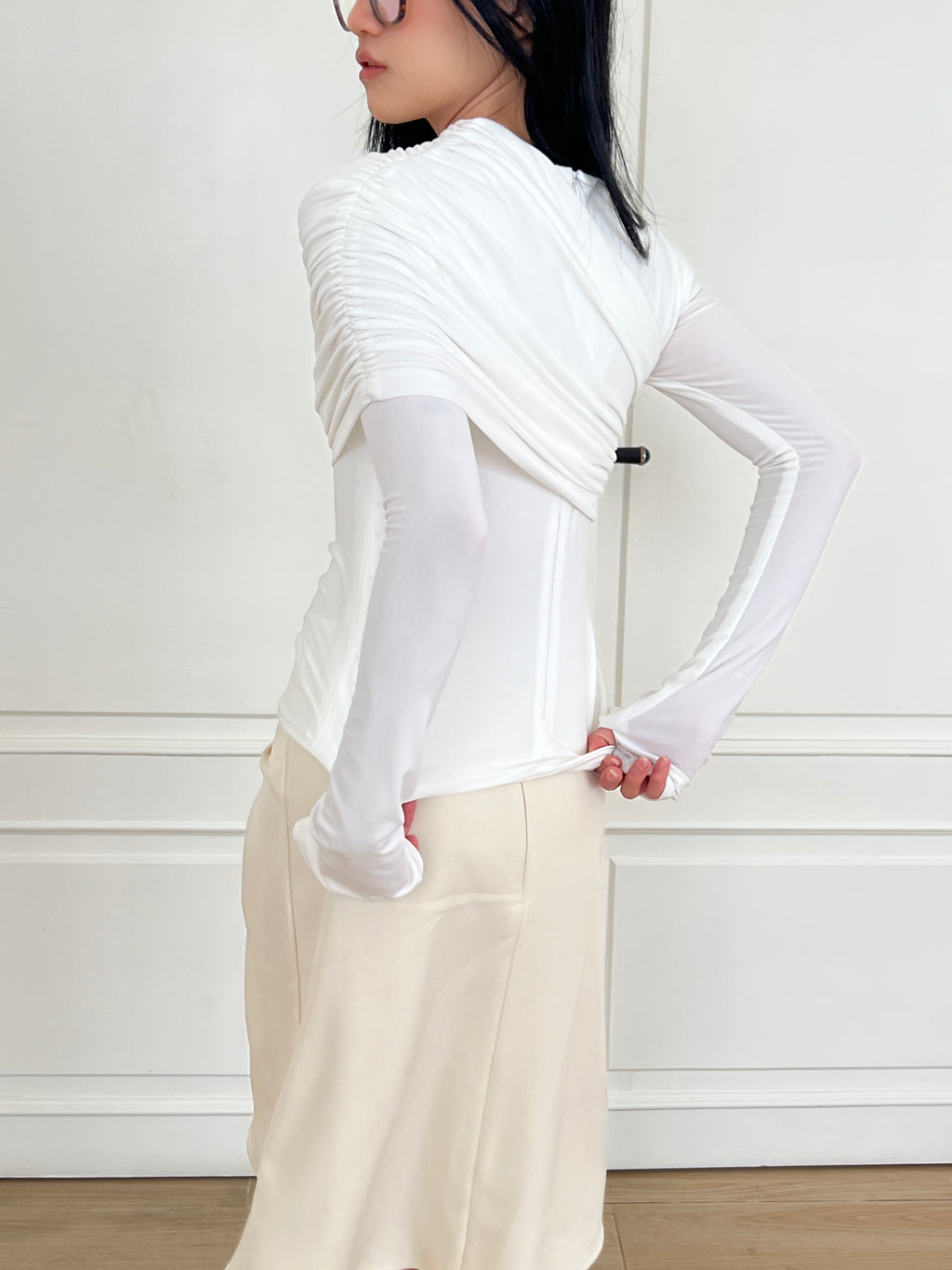 AGRA SWEATER TOP
