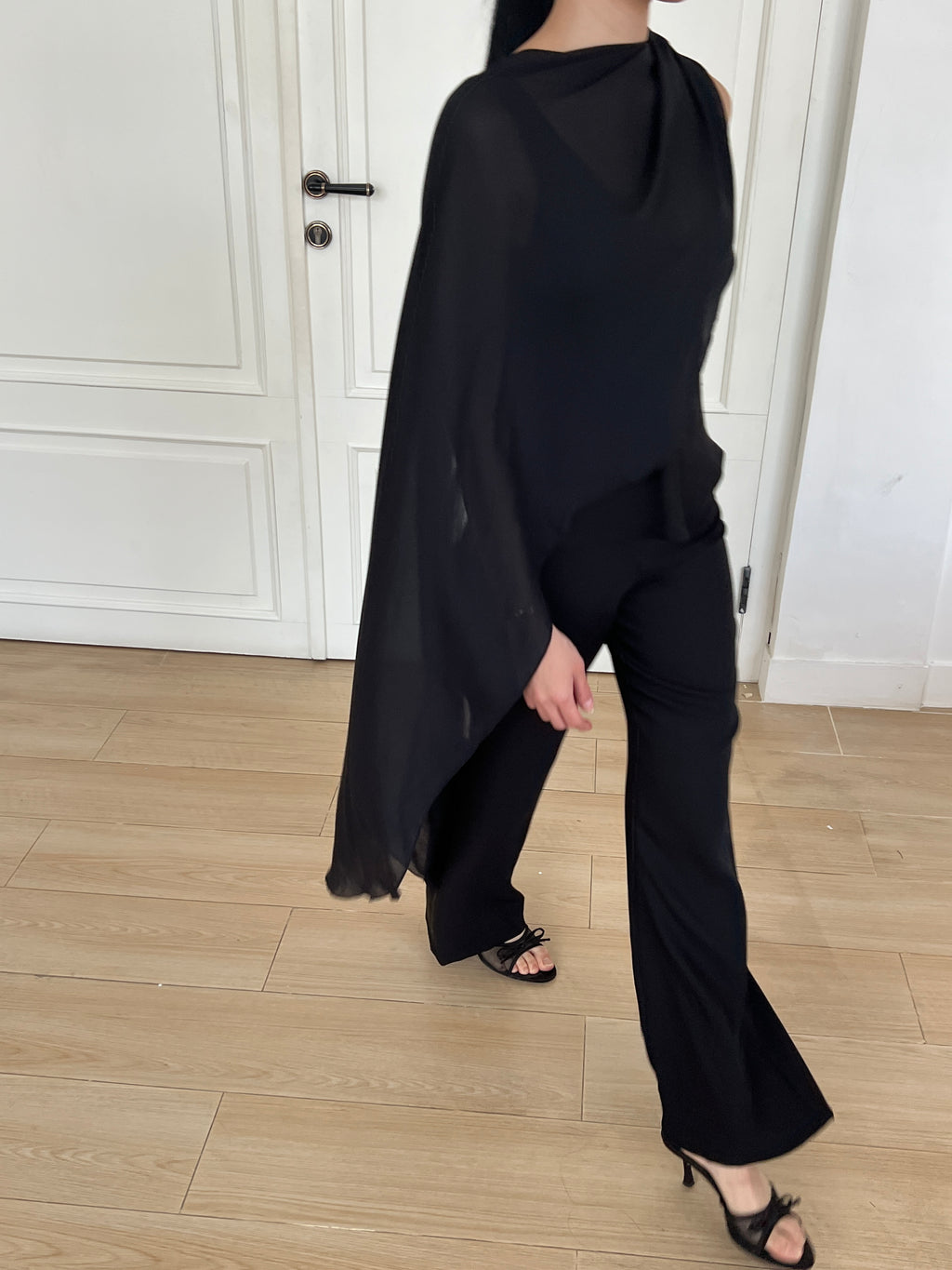 ORIA TOP  - INTERCHANGEABLE SHOULDER ACCS