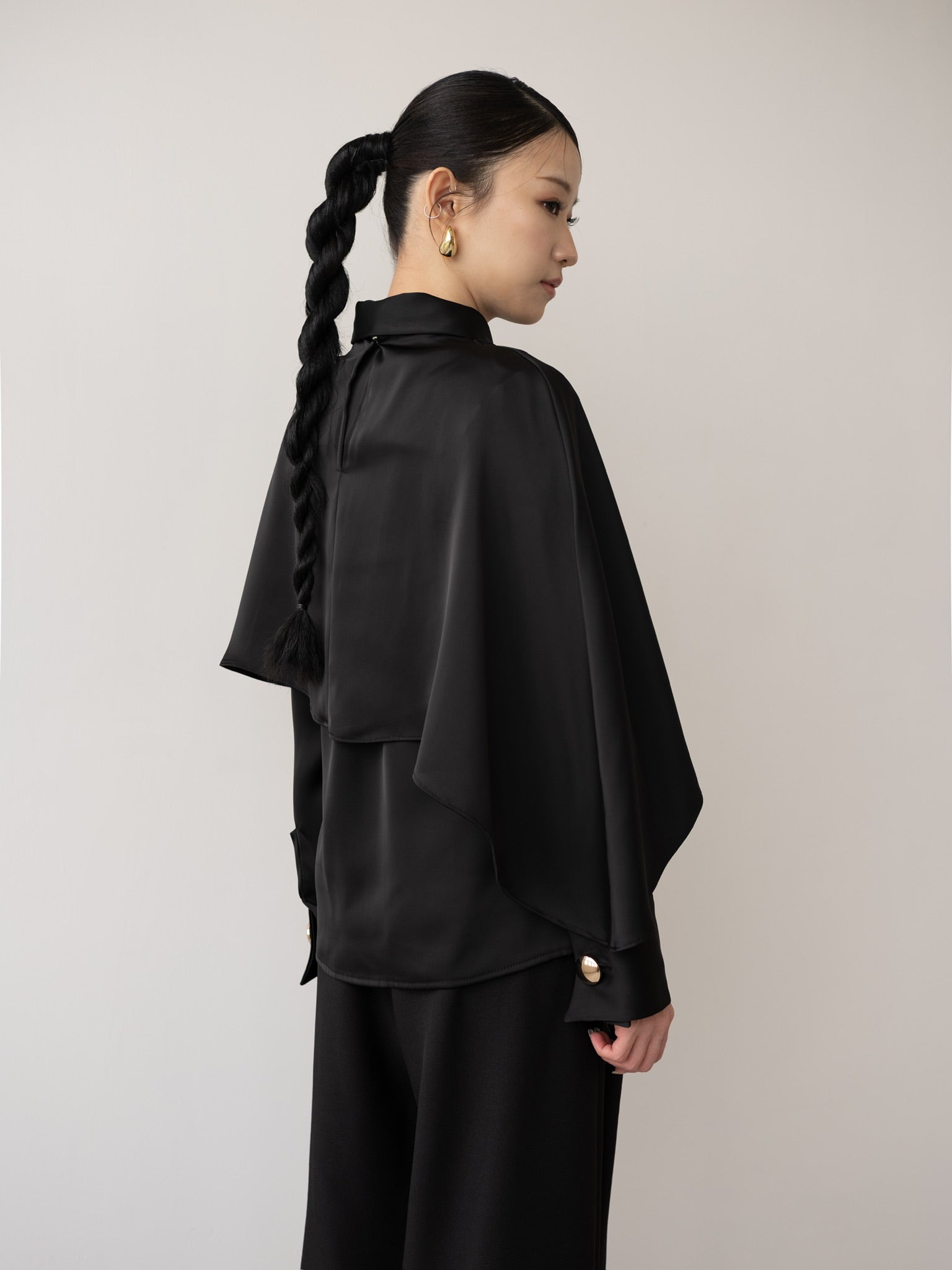 AURETH SHIRT (CAPE INCLUDED)