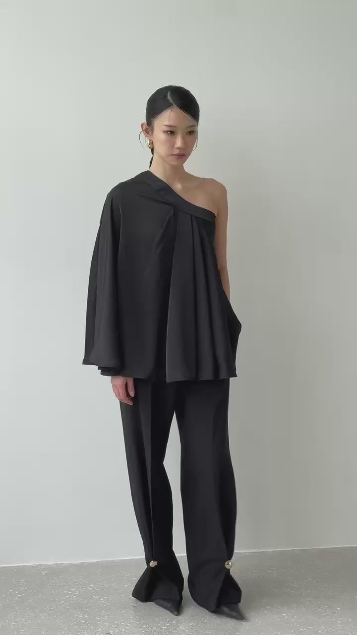 SAVA ONE SHOULDER CAPE TOP
